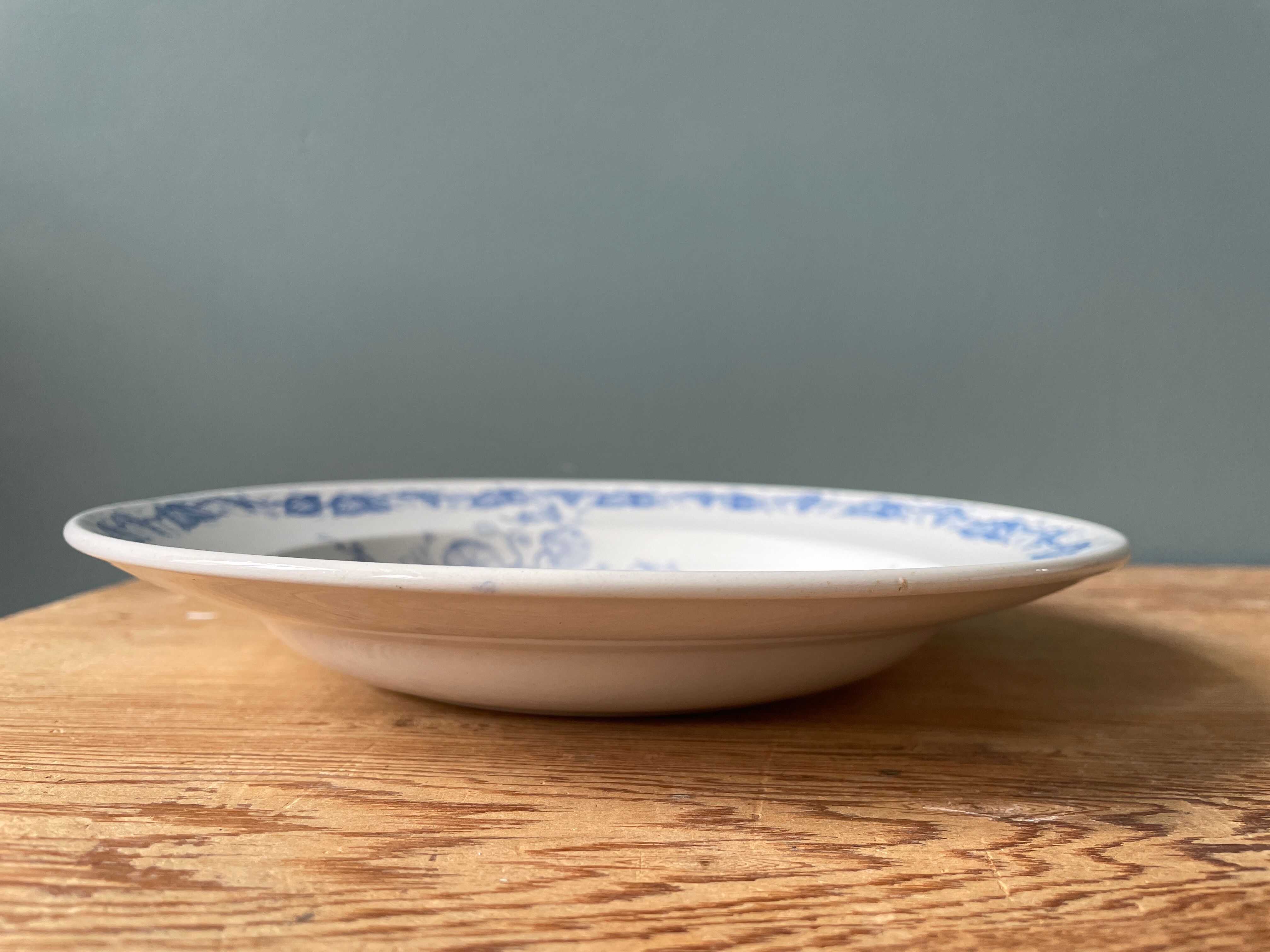 Set of 9 hollow plates 1900 "Butterfly" FF Pexonne