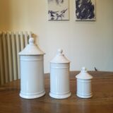 19th century white porcelain pharmacy pots.