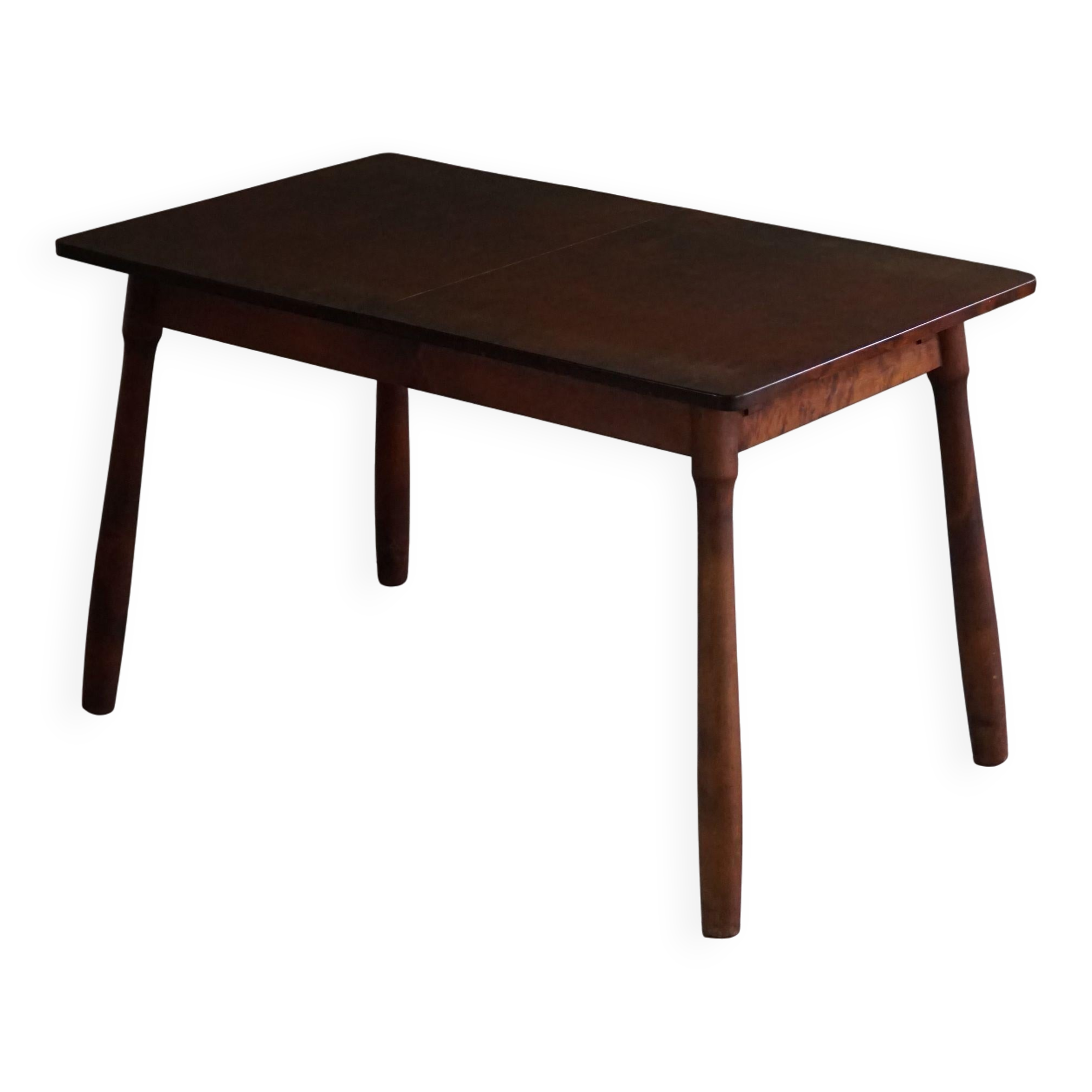 Moderne scandinave, table en hêtre avec pieds en forme de massue, Arnold Madsen, fabriquée dans les années 1940