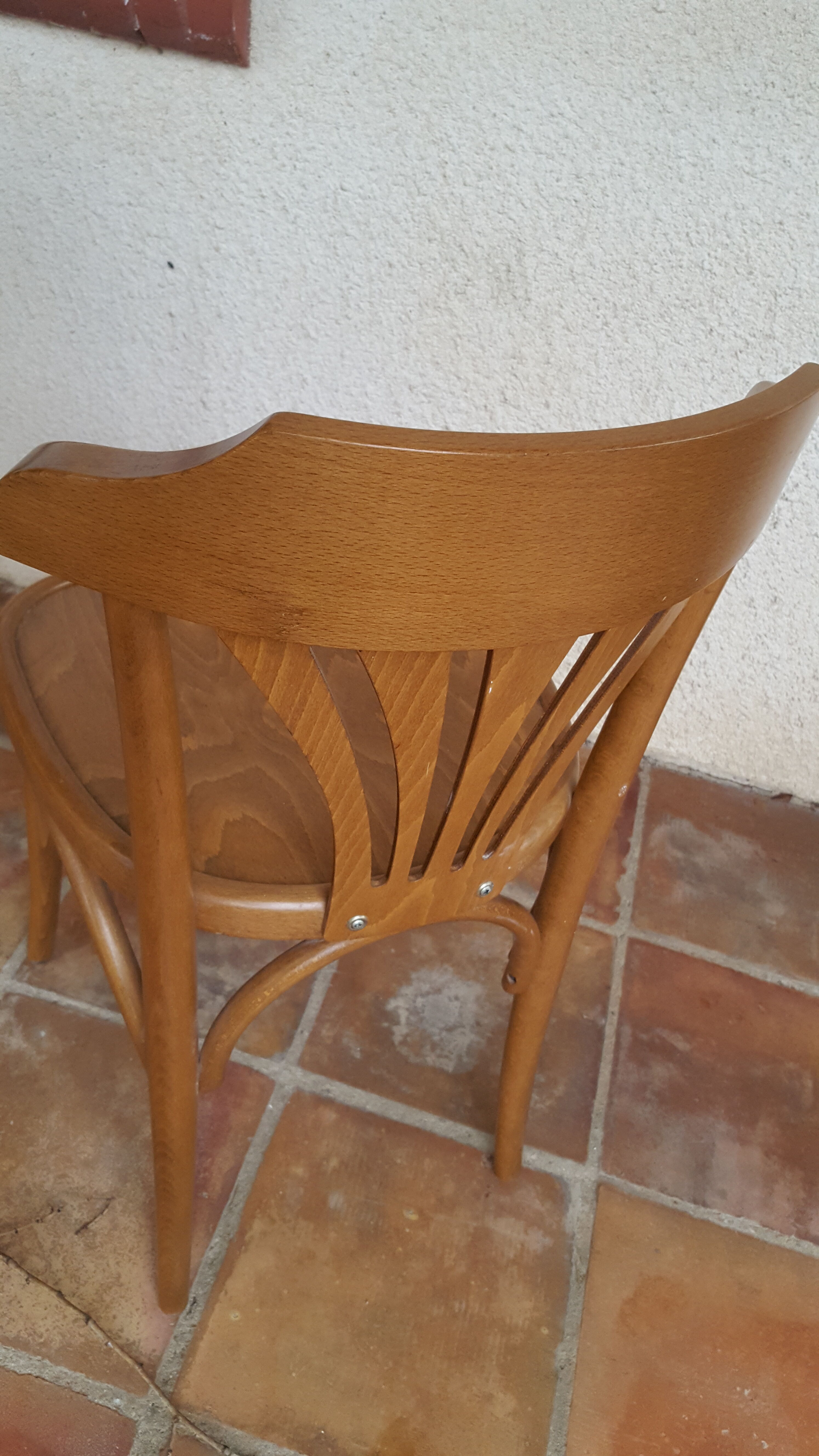 6 wooden bistro chairs
