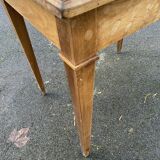 Desk table