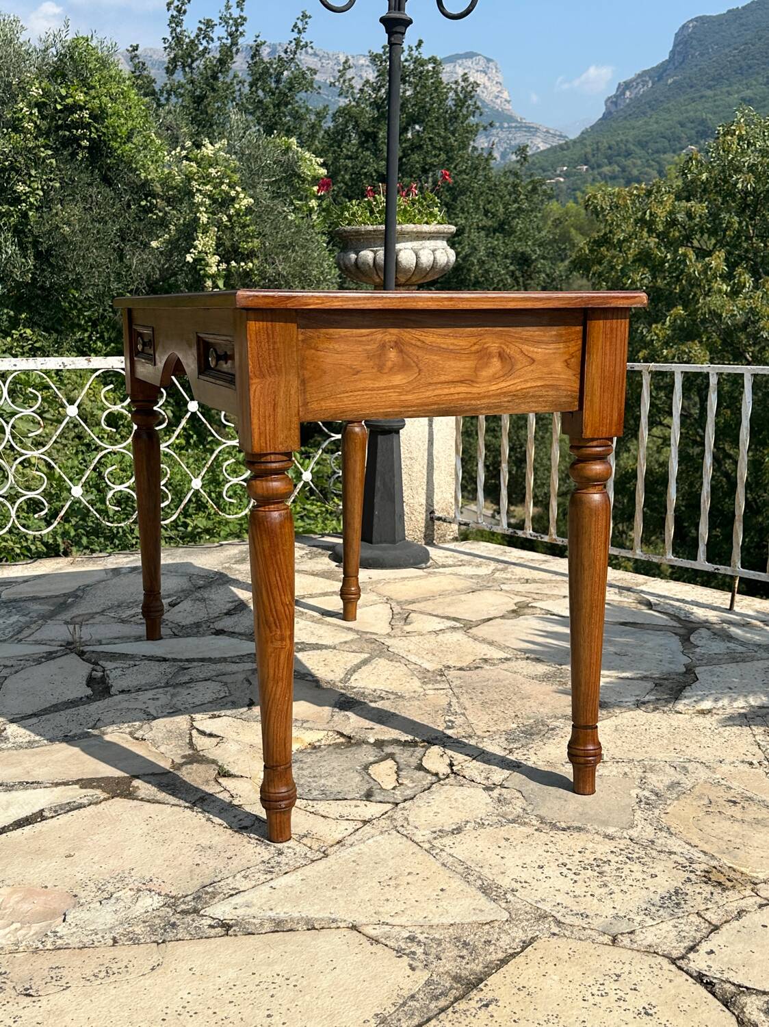 Louis XV style walnut desk, 20th century