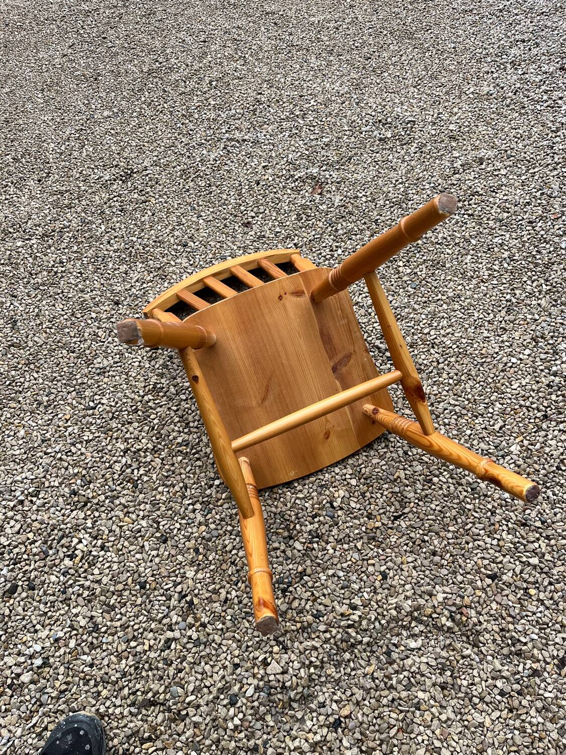 Set of 3 vintage chalet-style chairs.