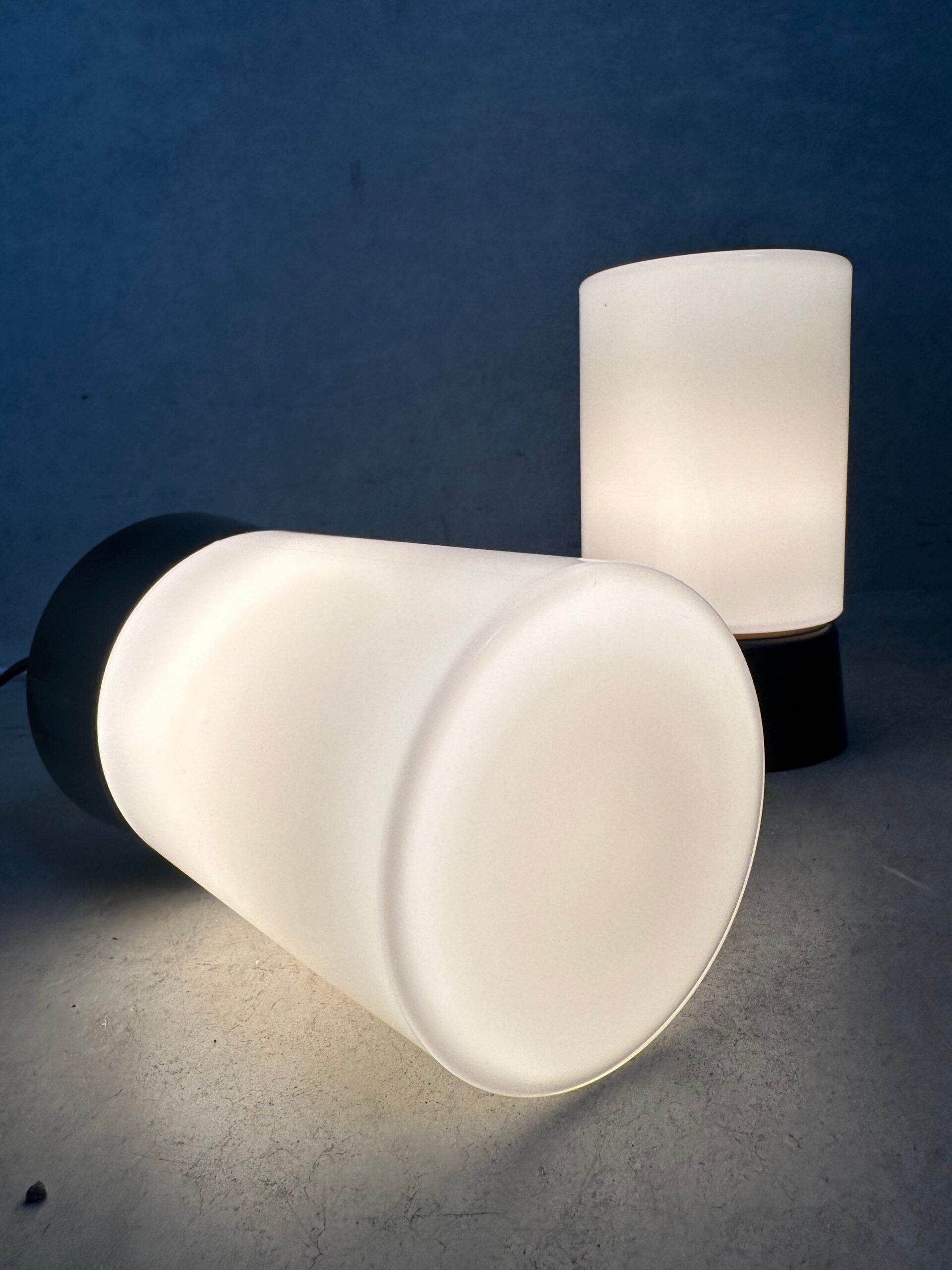 2x lampe de plafond vintage – bakélite et opaline