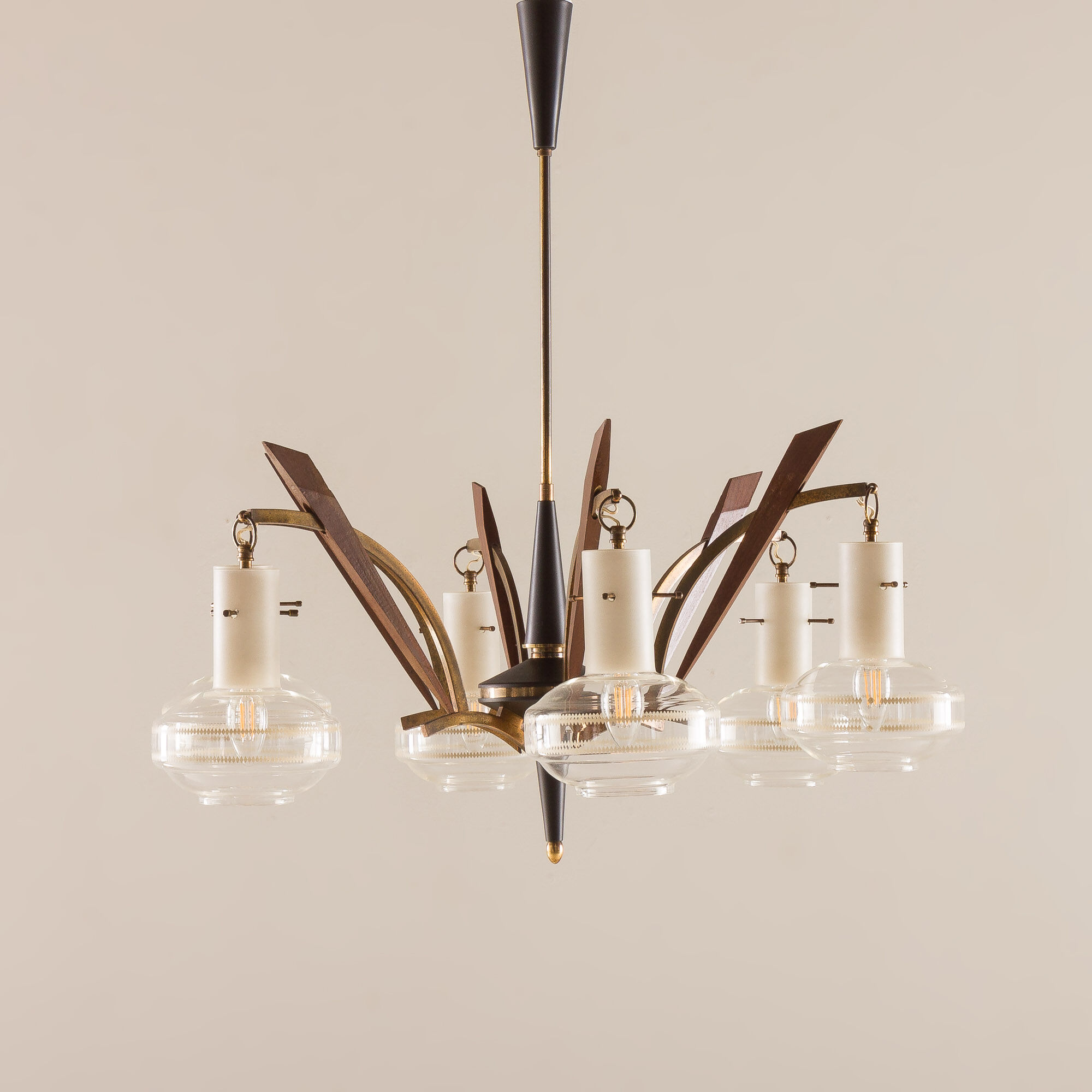 Italian mid-century Murano glass and teak chandelier attributed to Stilnovo, 1960s