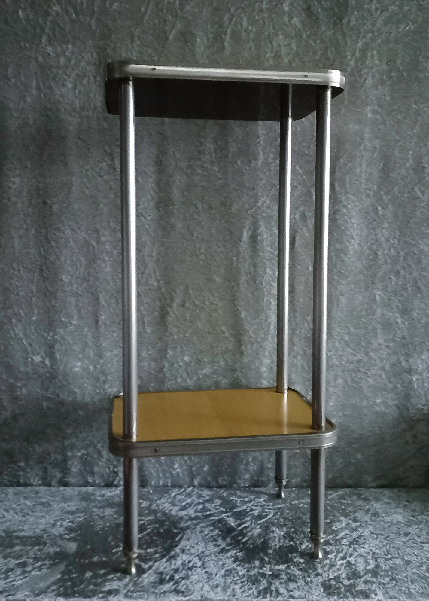 Side table in stainless steel and formica