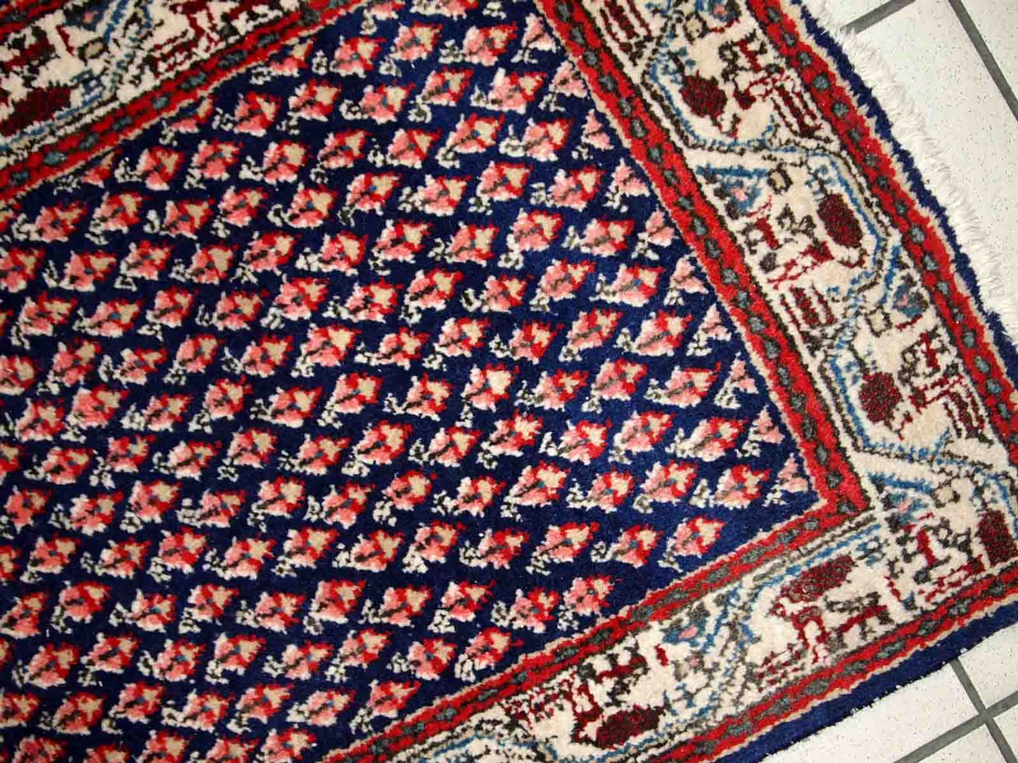 Vintage Indian carpet Seraband handmade 62cm x 124cm 1970s, 1C800