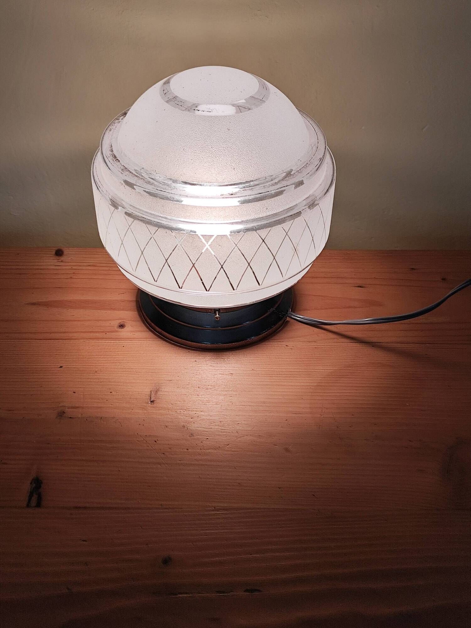 plafonnier des années 40,  globe verre granité opaque -  lampe de table