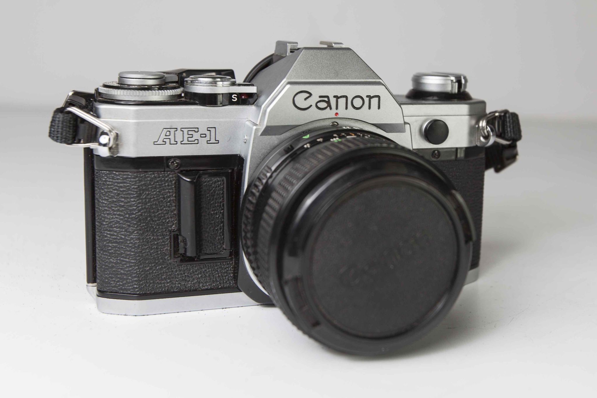 Appareil photo argentique Canon Ae1 Nettoyé testé