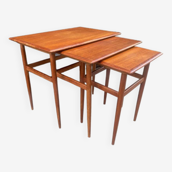 Table gigognes scandinaves en teck, 1960