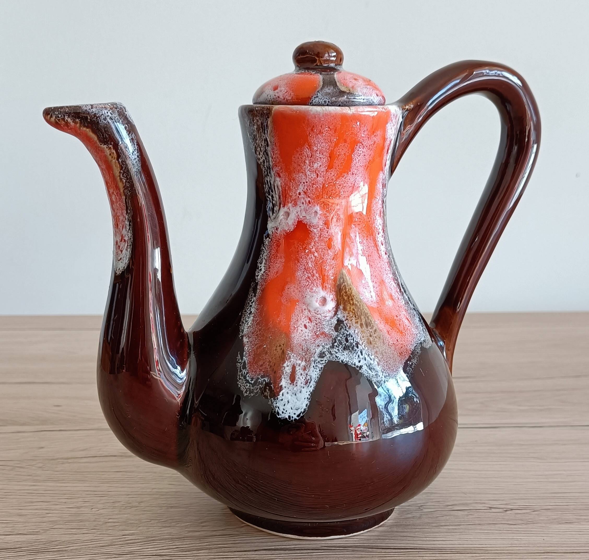 Vallauris earthenware teapot and coffee pot from the 70s