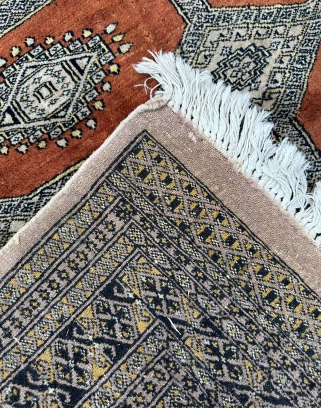 Handmade Pakistani rug 180cm x 130cm