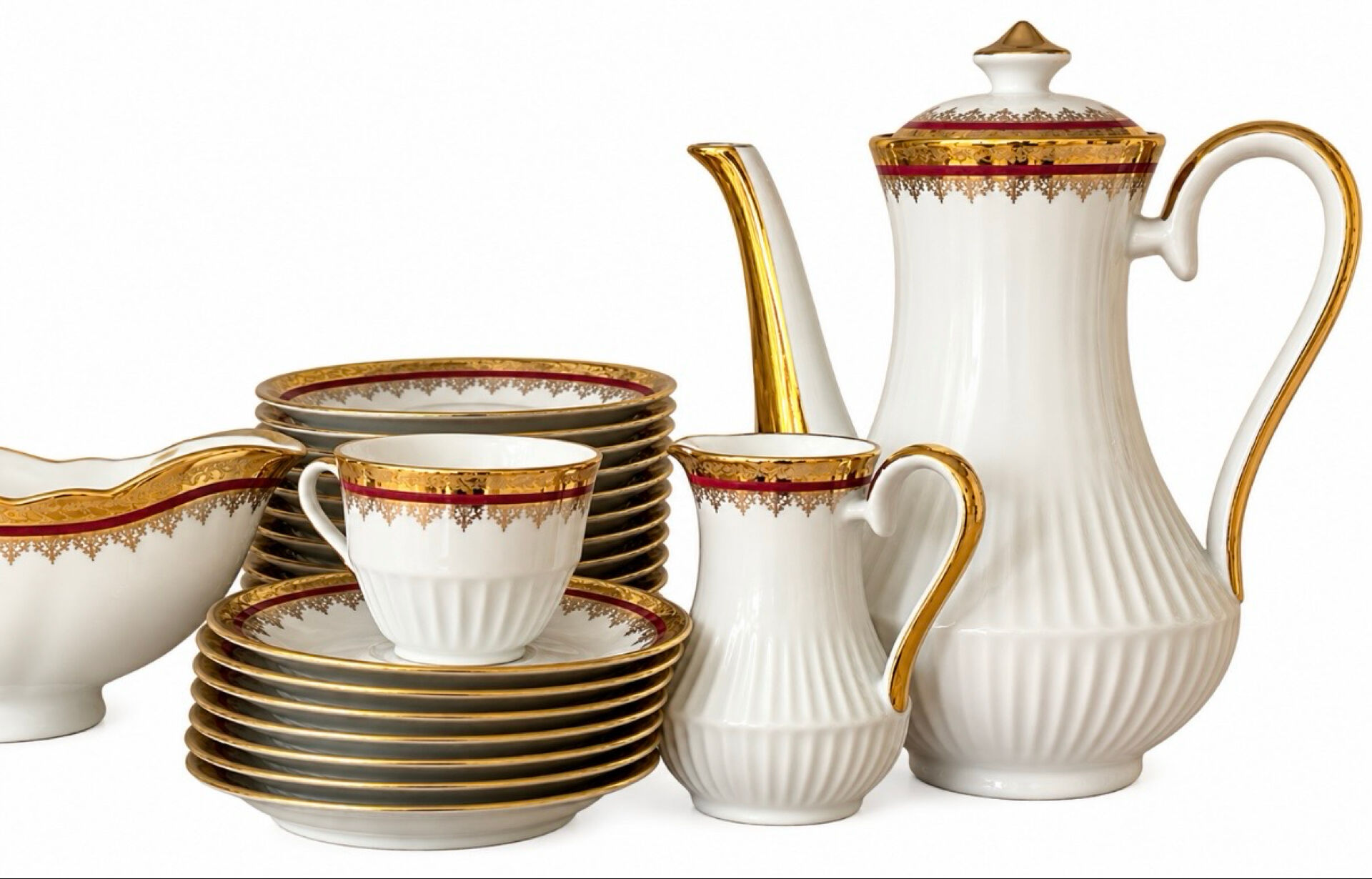 Service complet 78 pièces en porcelaine de Limoges filet or