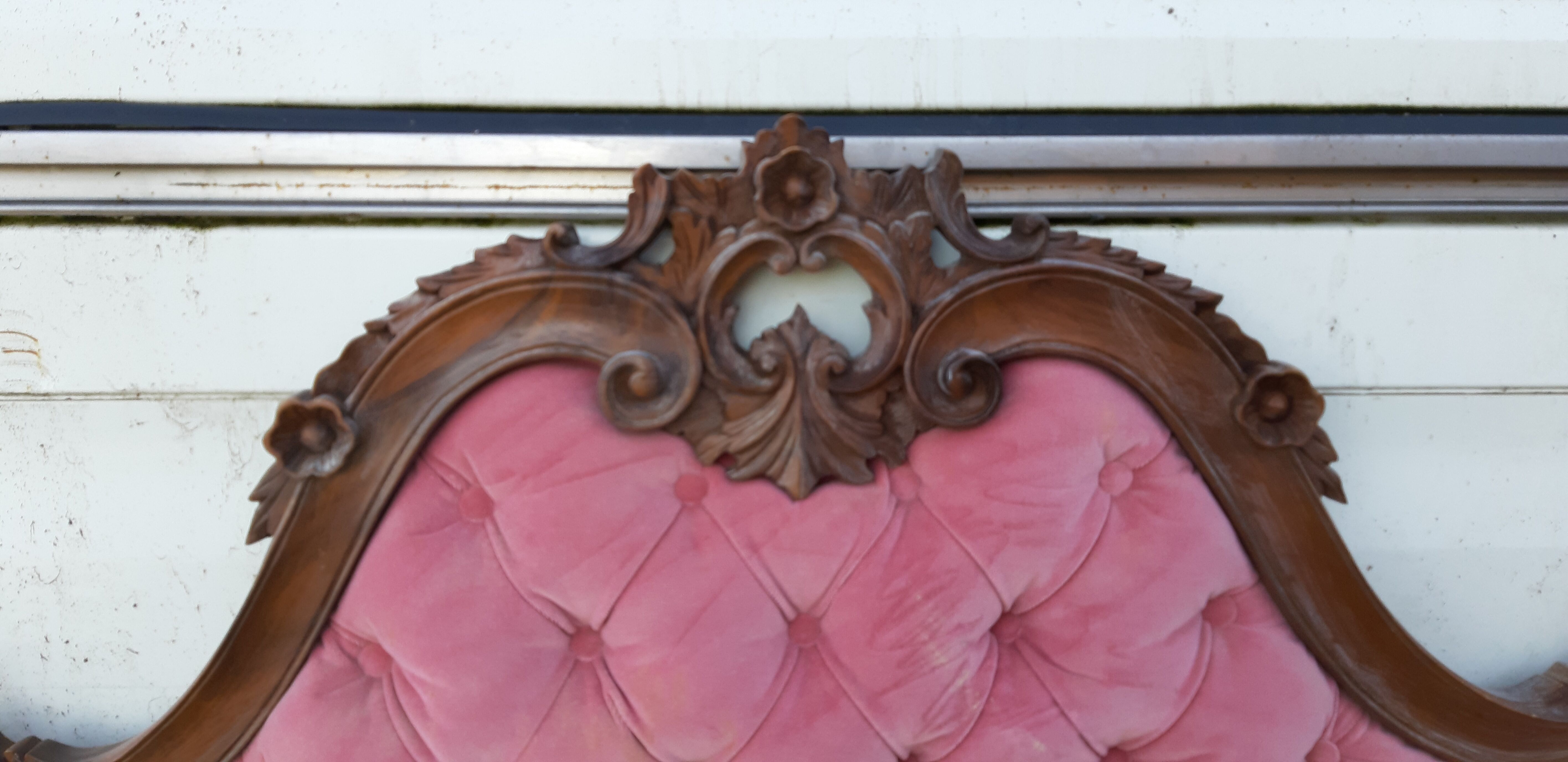 Rocaille style bed head