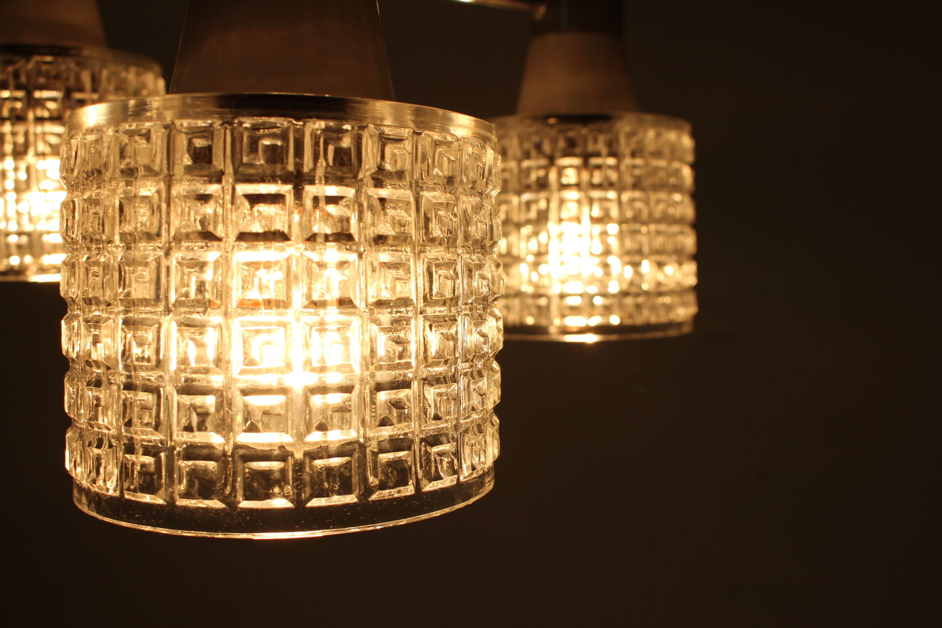 Lustre chromé du milieu du siècle par Drukov 1970