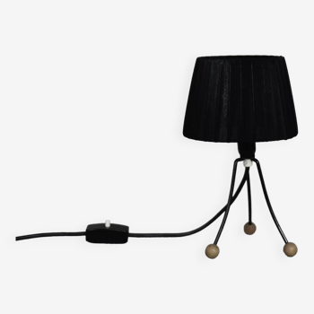 Petite lampe de table moderne polonaise du milieu du siècle avec abat-jour noir, 1960s