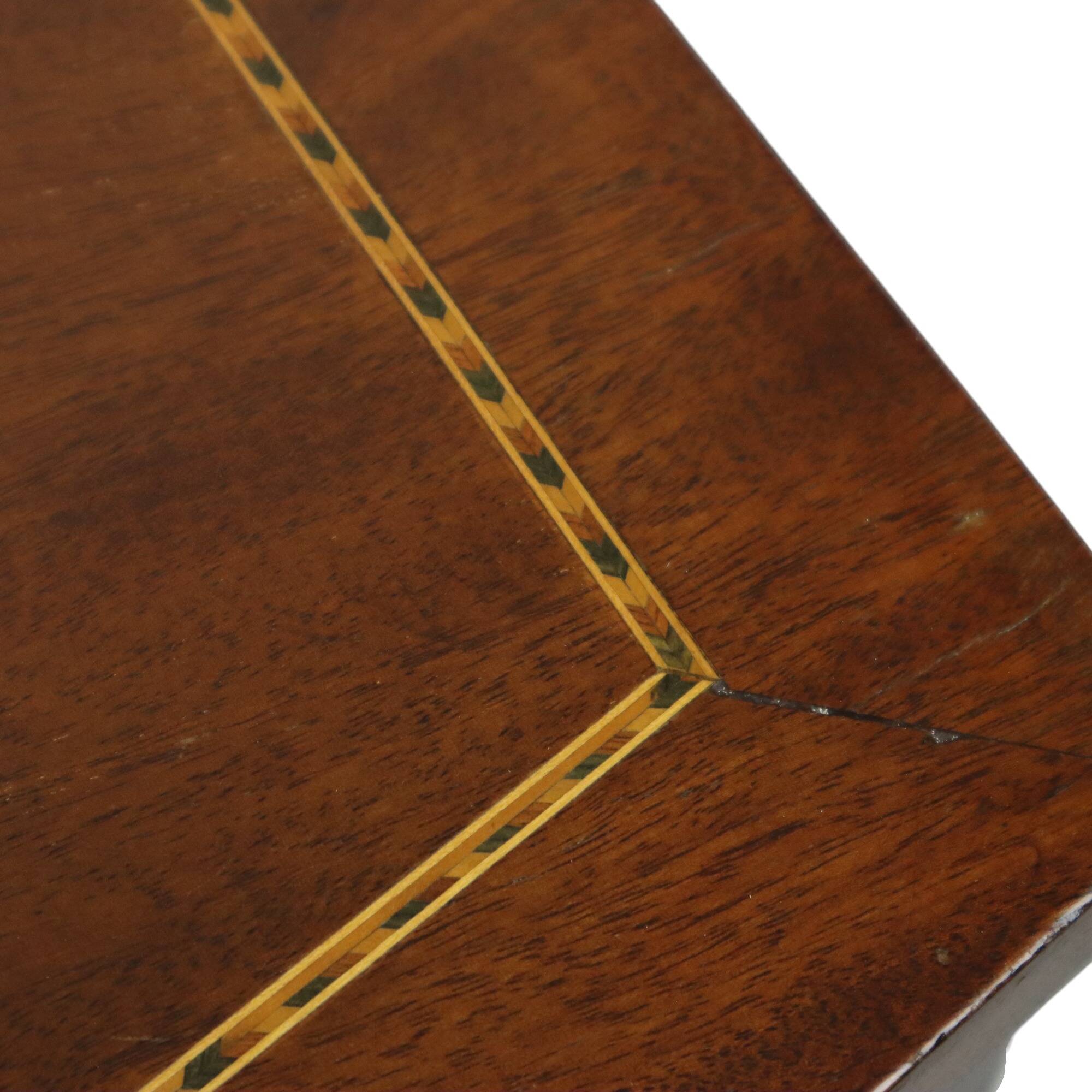 Grande commode antique anglaise bow front 1860 placage d'acajou 106cm