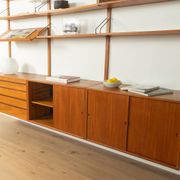 Classic shelving system from the 1960s in teak veneer by Poul Cadovius for Cado