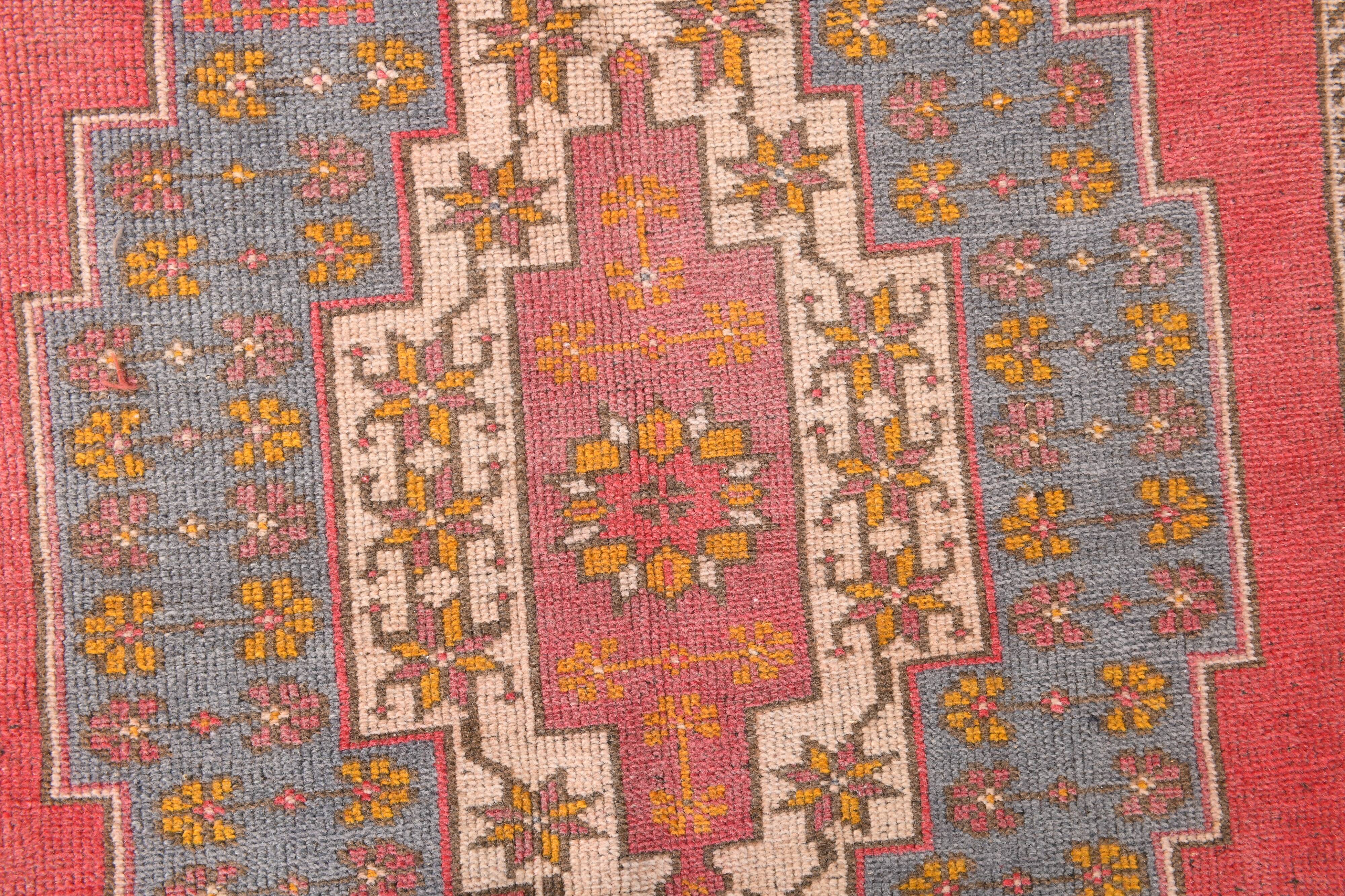 Tapis oriental turc rouge et bleu, 144 x 245 cm