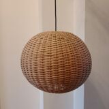 Scandinavian wicker suspension