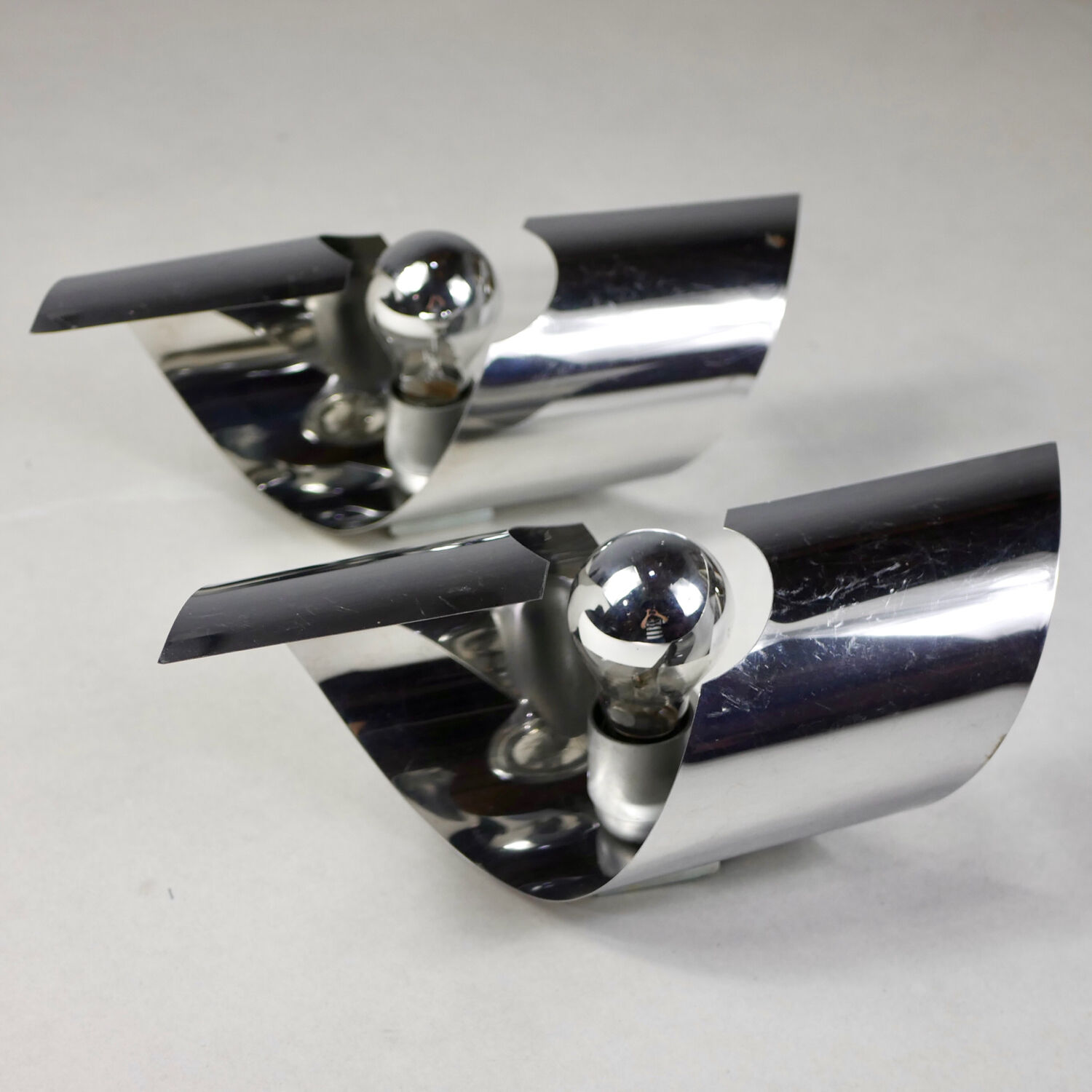Pair of chrome wall lamps 70s