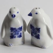 Salière et poivrière en céramique pingouin