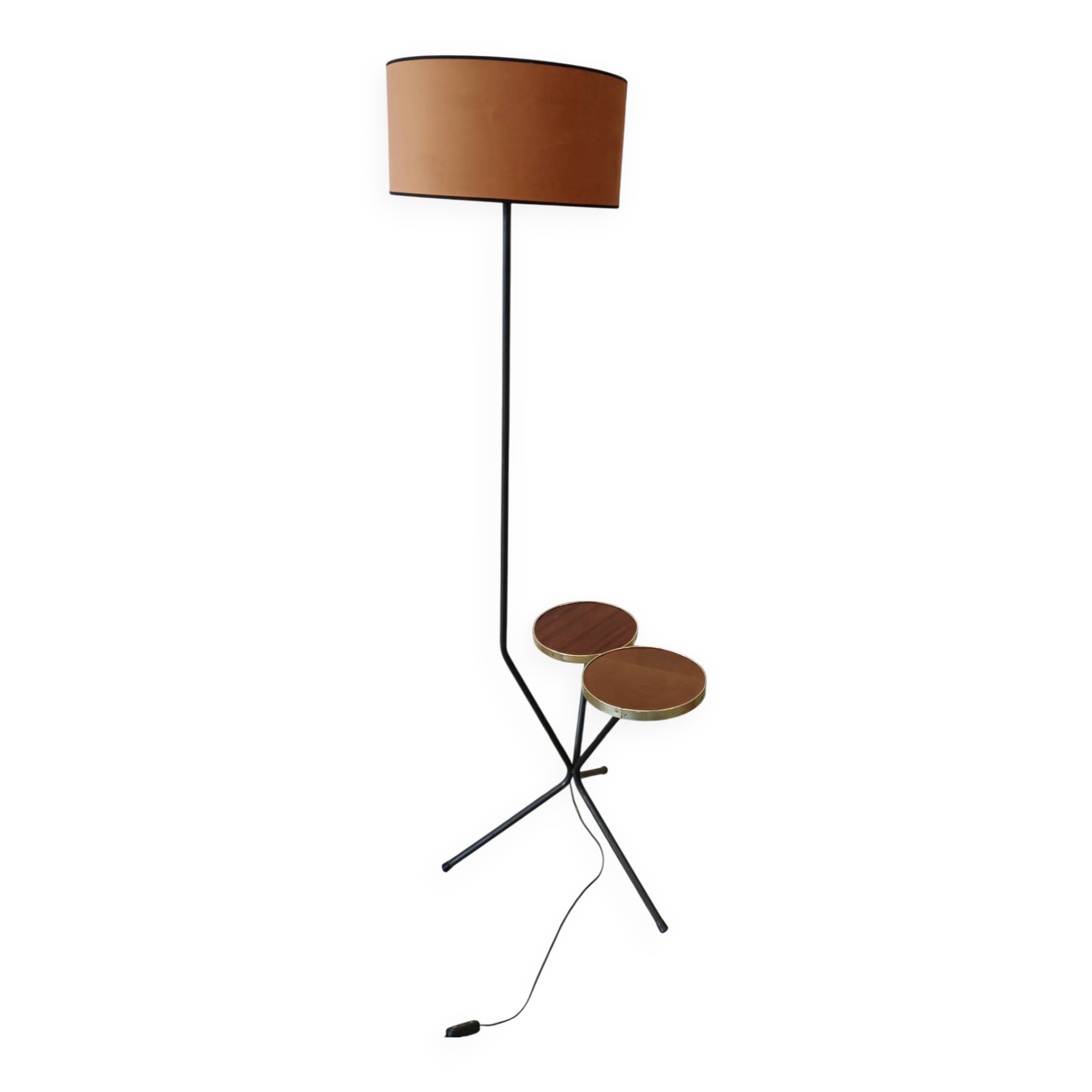 Tripod floor lamp