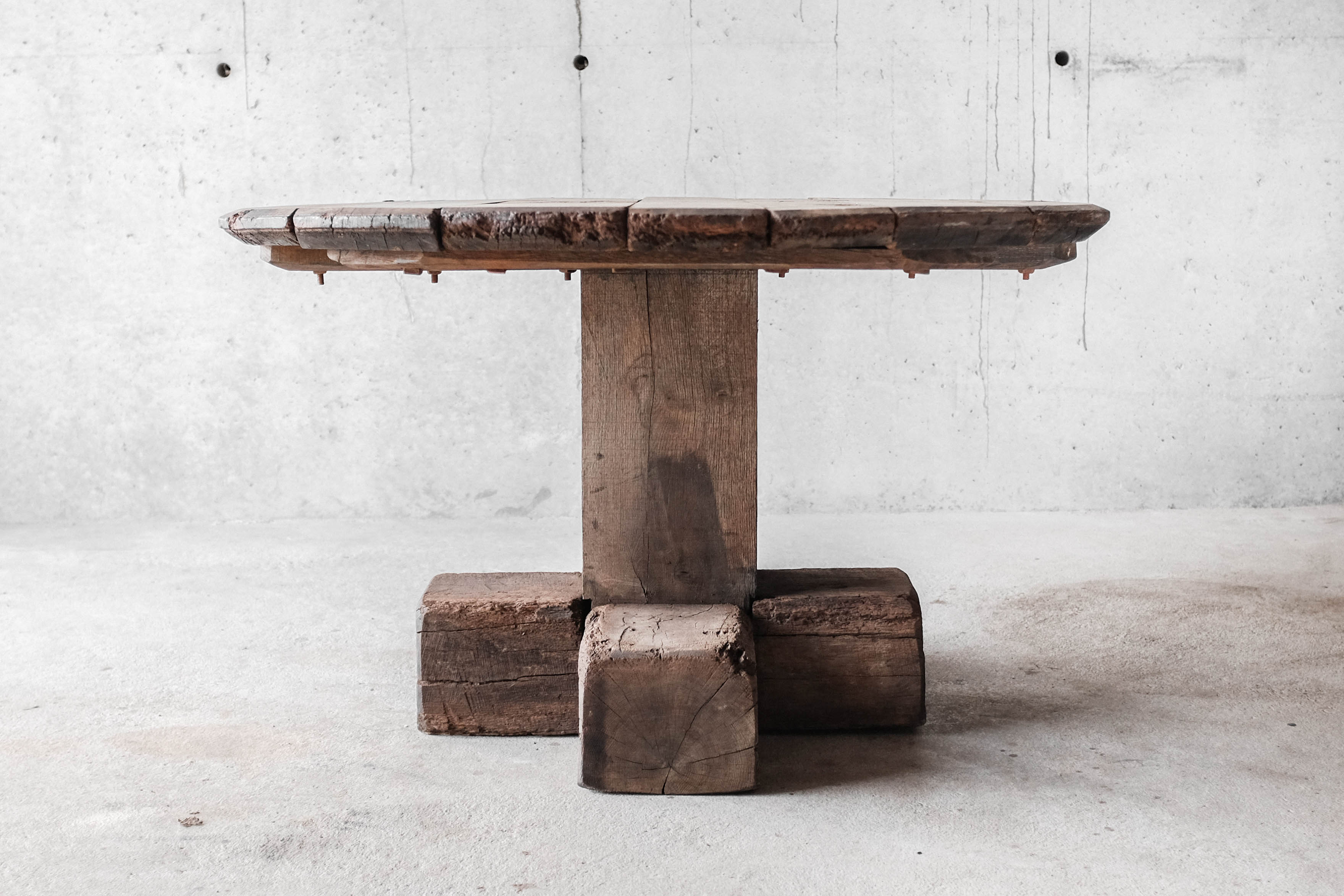 Round primitive dining table, solid wood