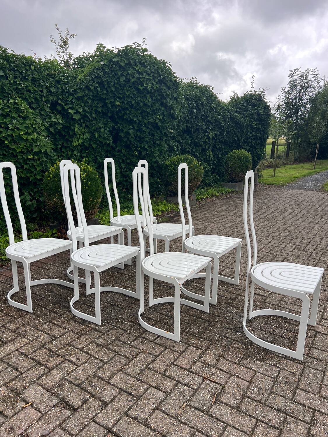Set of 8 dining room chairs