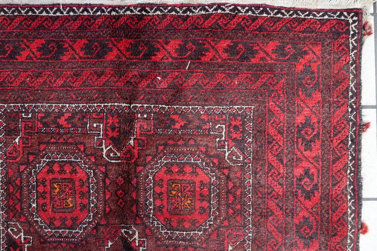 Tapis Baluch afghan ancien fait main, 105 cm x 212 cm (3,4 pi x 6,9 pi), années 1930 - 1C1159