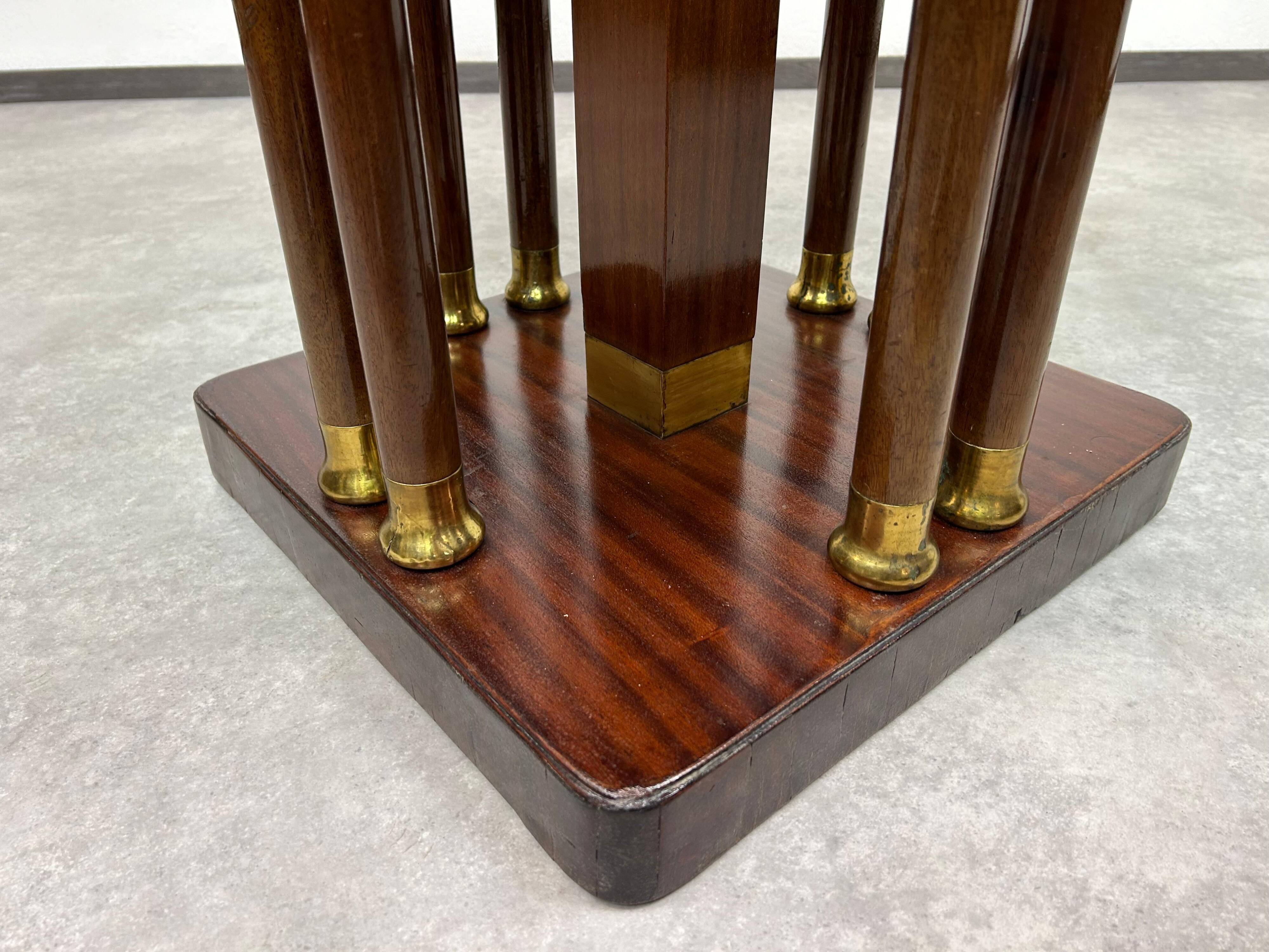 Jugendstil coffee table in mahogany