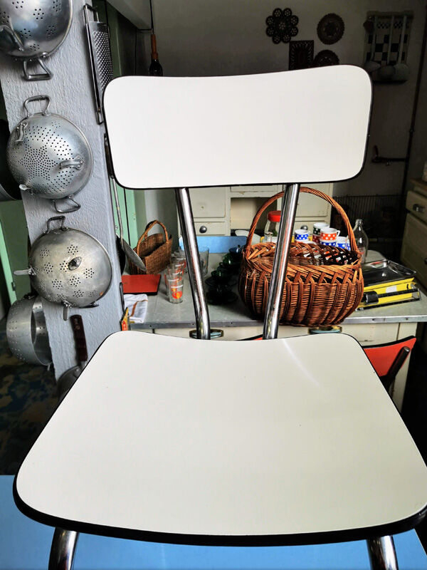 Chair in formica