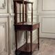 Bonheur du jour in mahogany and brass inlay, late 18th century