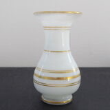 Vase miniature en opaline