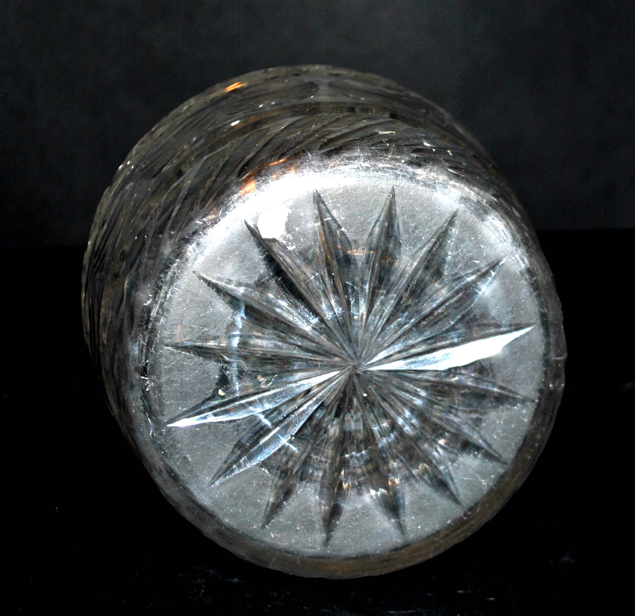 Richly cut crystal decanter and bevelled diamond engraved baccarat or saint-louis? trianon