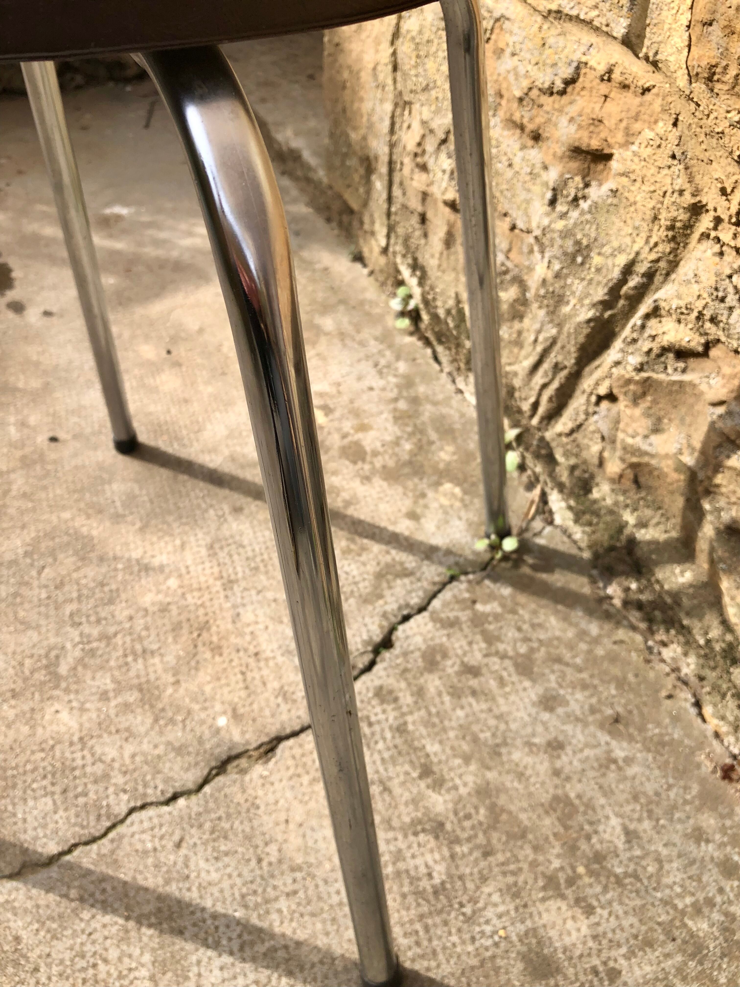 Skai stool