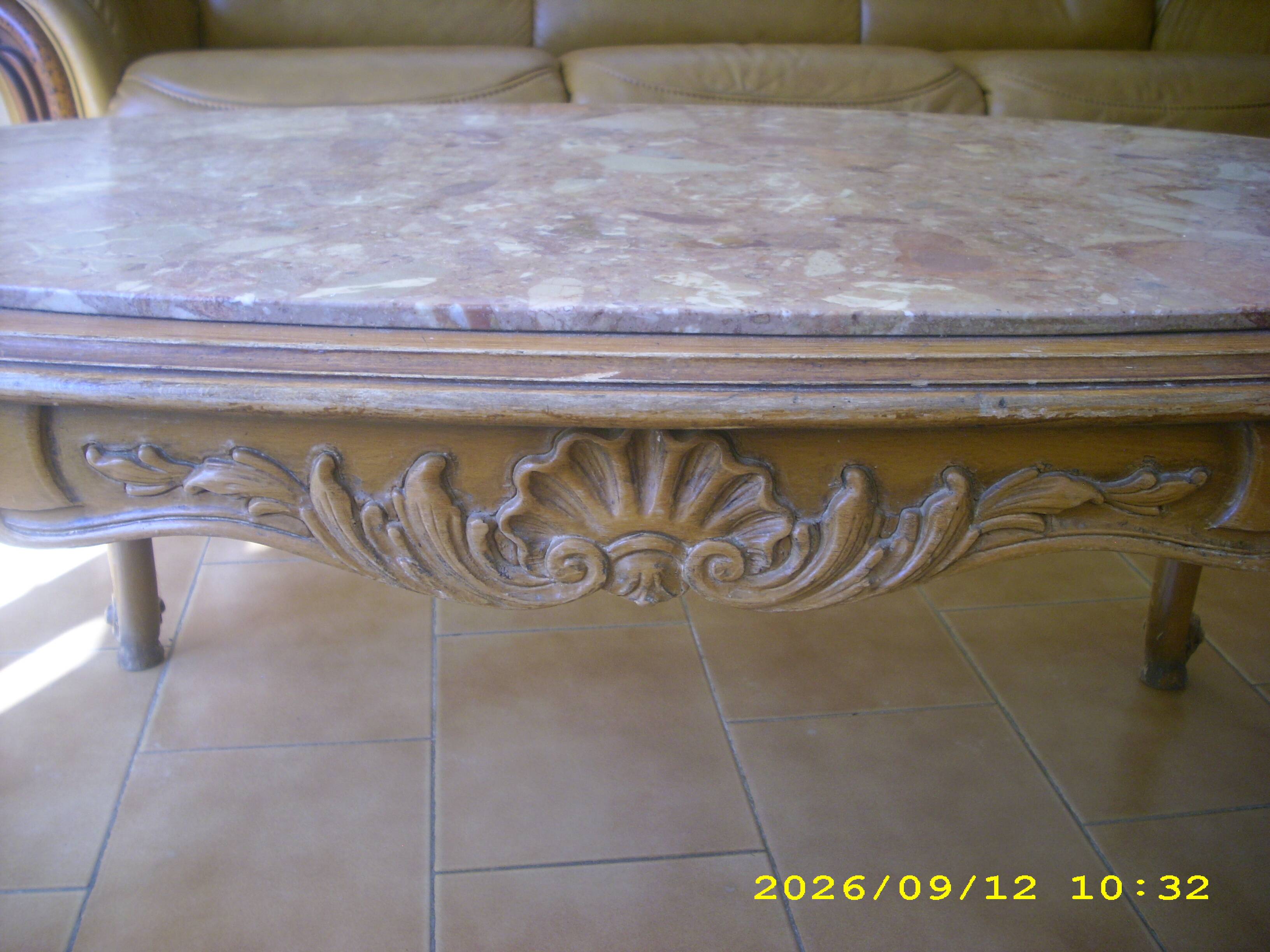 Table basse ovale