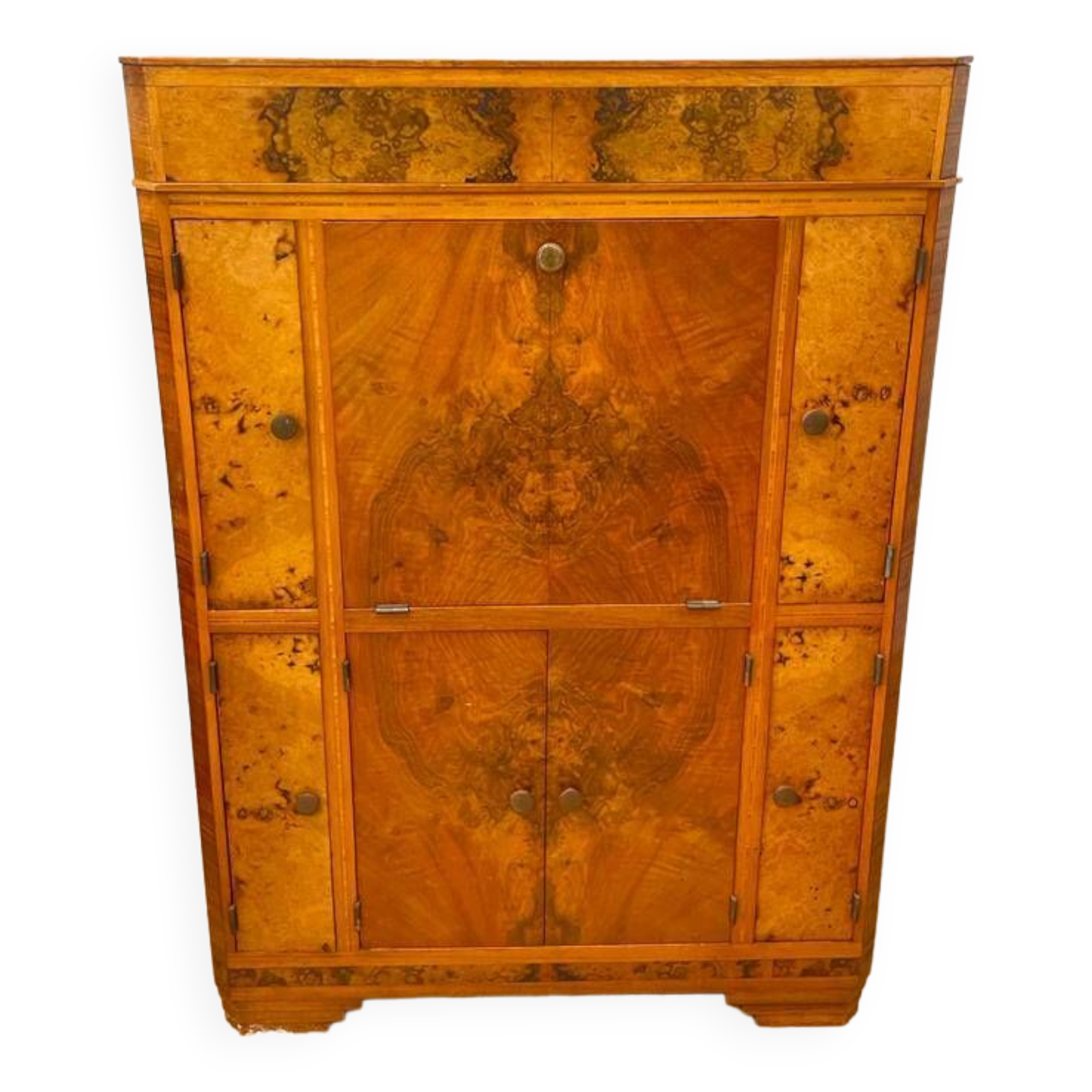 Art Deco bar furniture