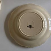 Set of 4 ivory Sarreguemines plates with gadroons