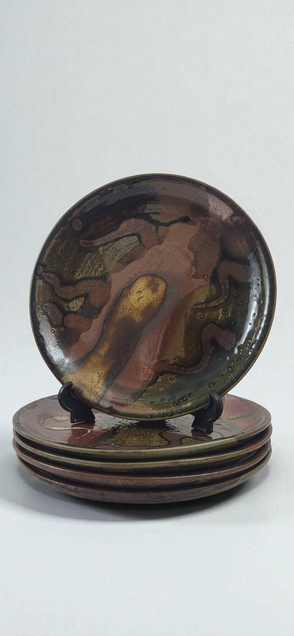 Stoneware plates by Francisco Pereira, Puisaye