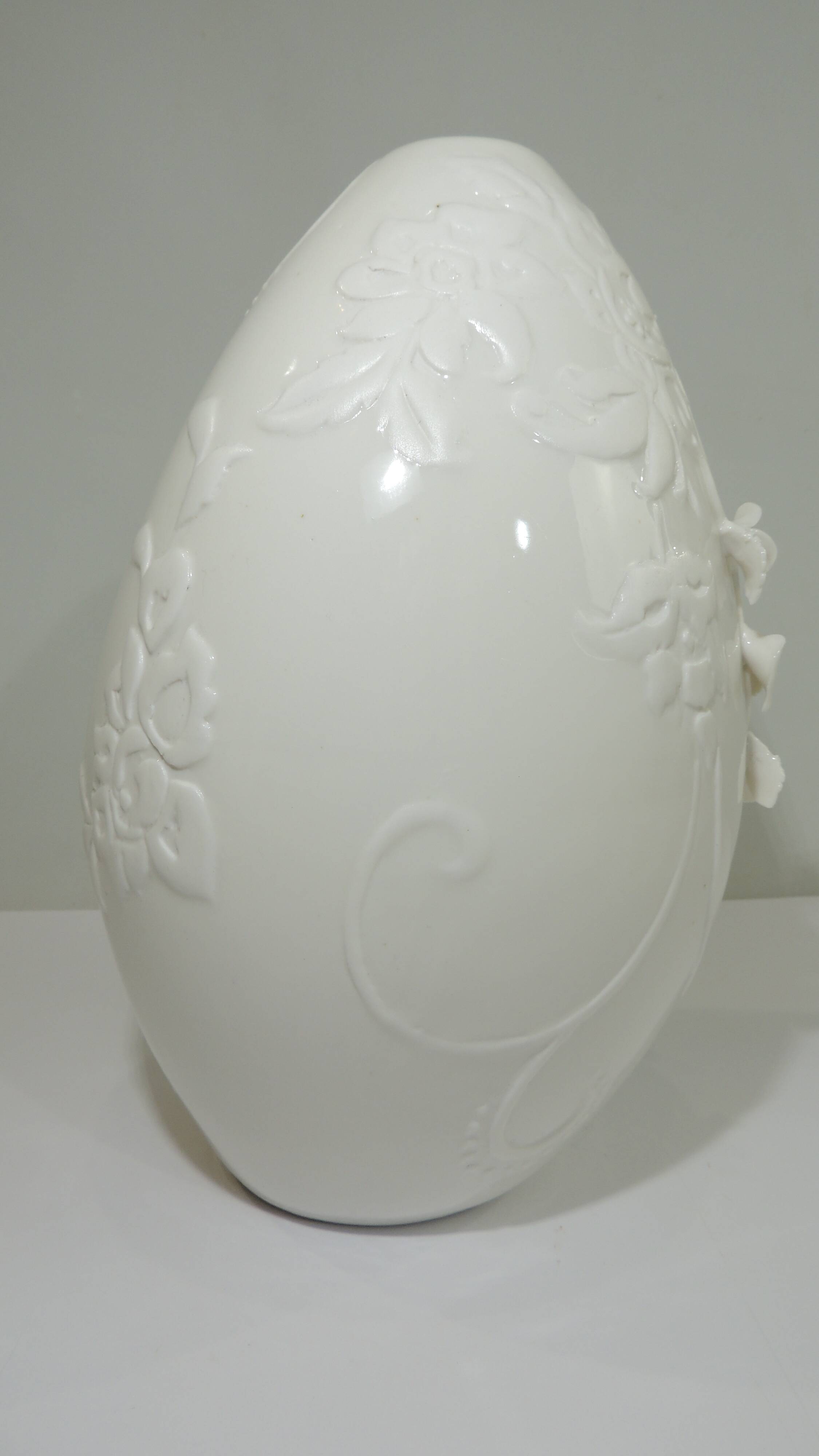 Slush porcelain vase / vintage