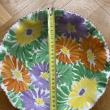 Fruit bowl decorated with coloured flowers