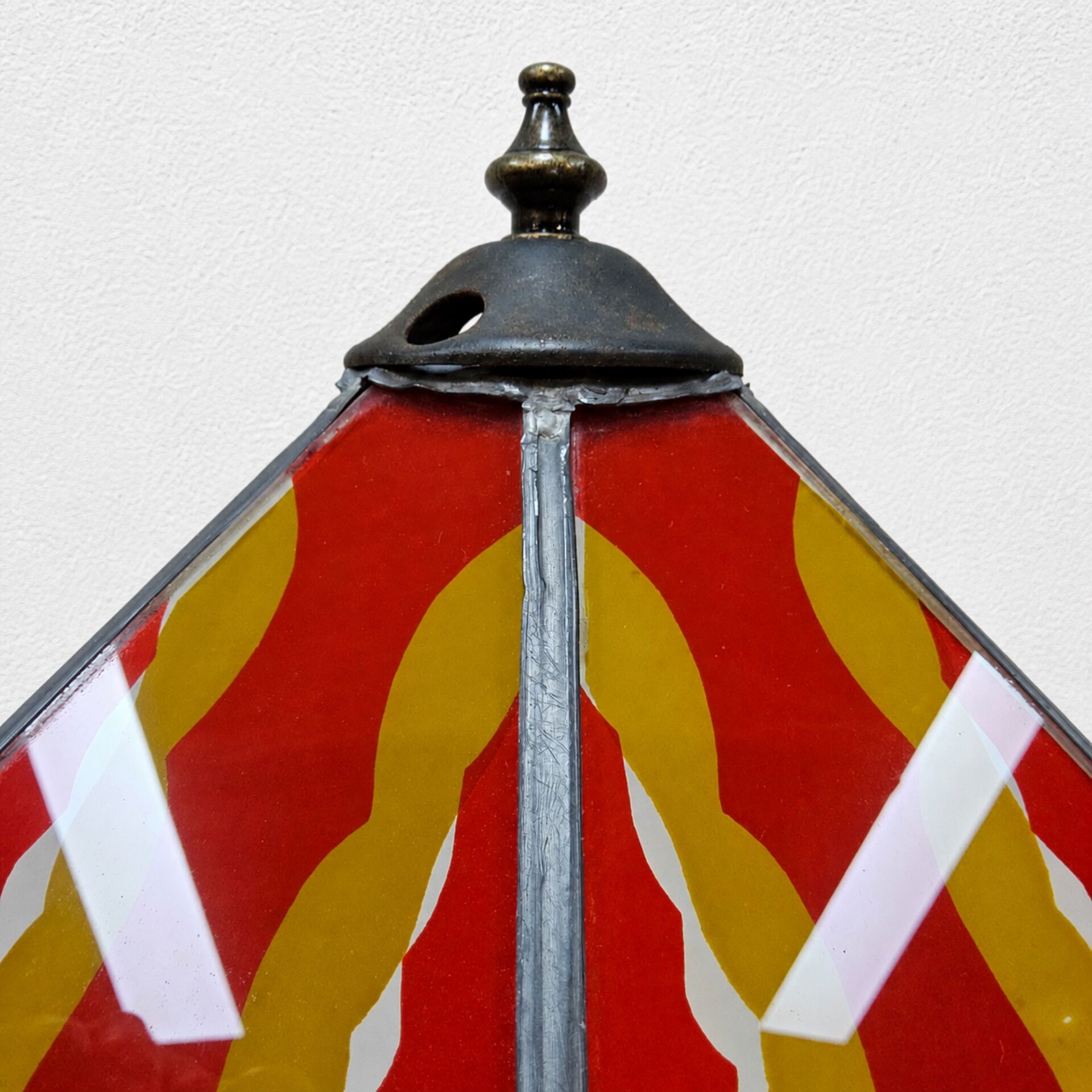 Lampe de sol Art Déco de l'École d'Amsterdam en vitrail