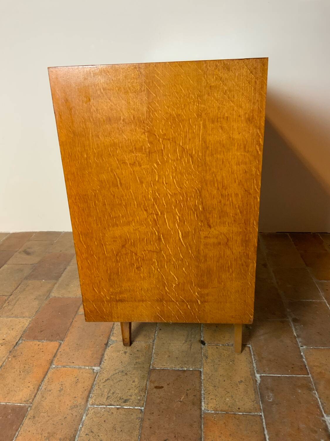 Vintage chest of drawers