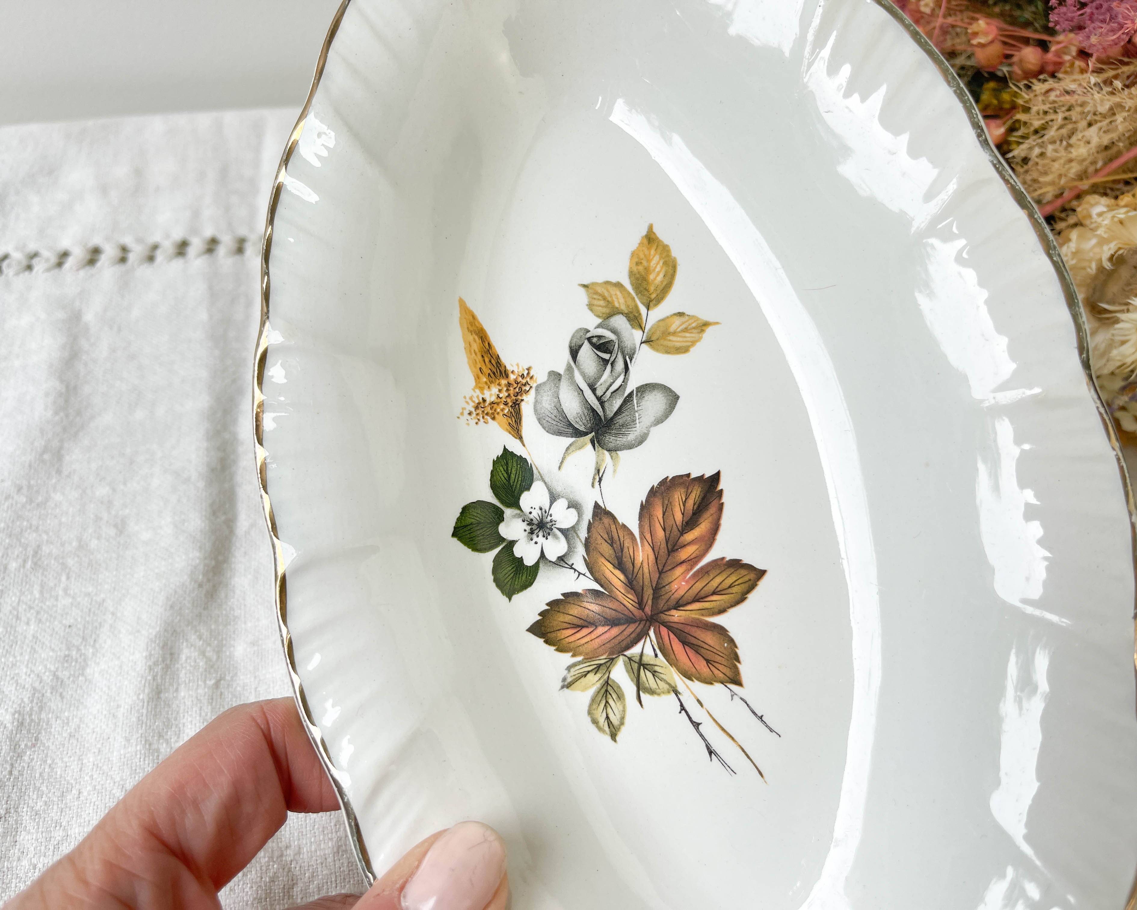 Digoin chamoi porcelain dish with floral pattern