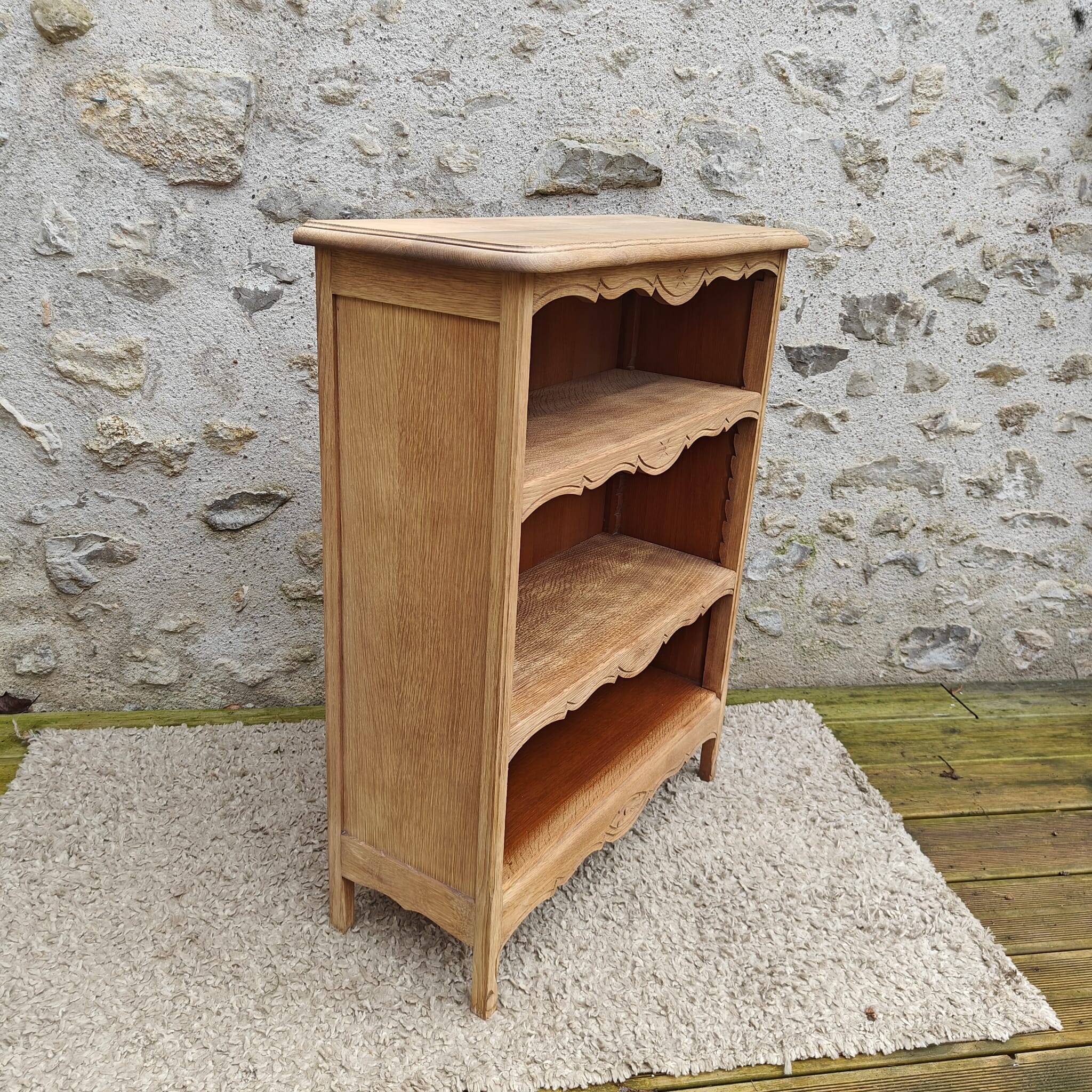 Small bookcase