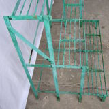 Porte plante ancien en métal riveté