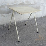 Table service rigitulle perforated