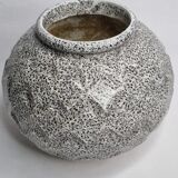 Vase boule art déco en fonte émaillée 1930