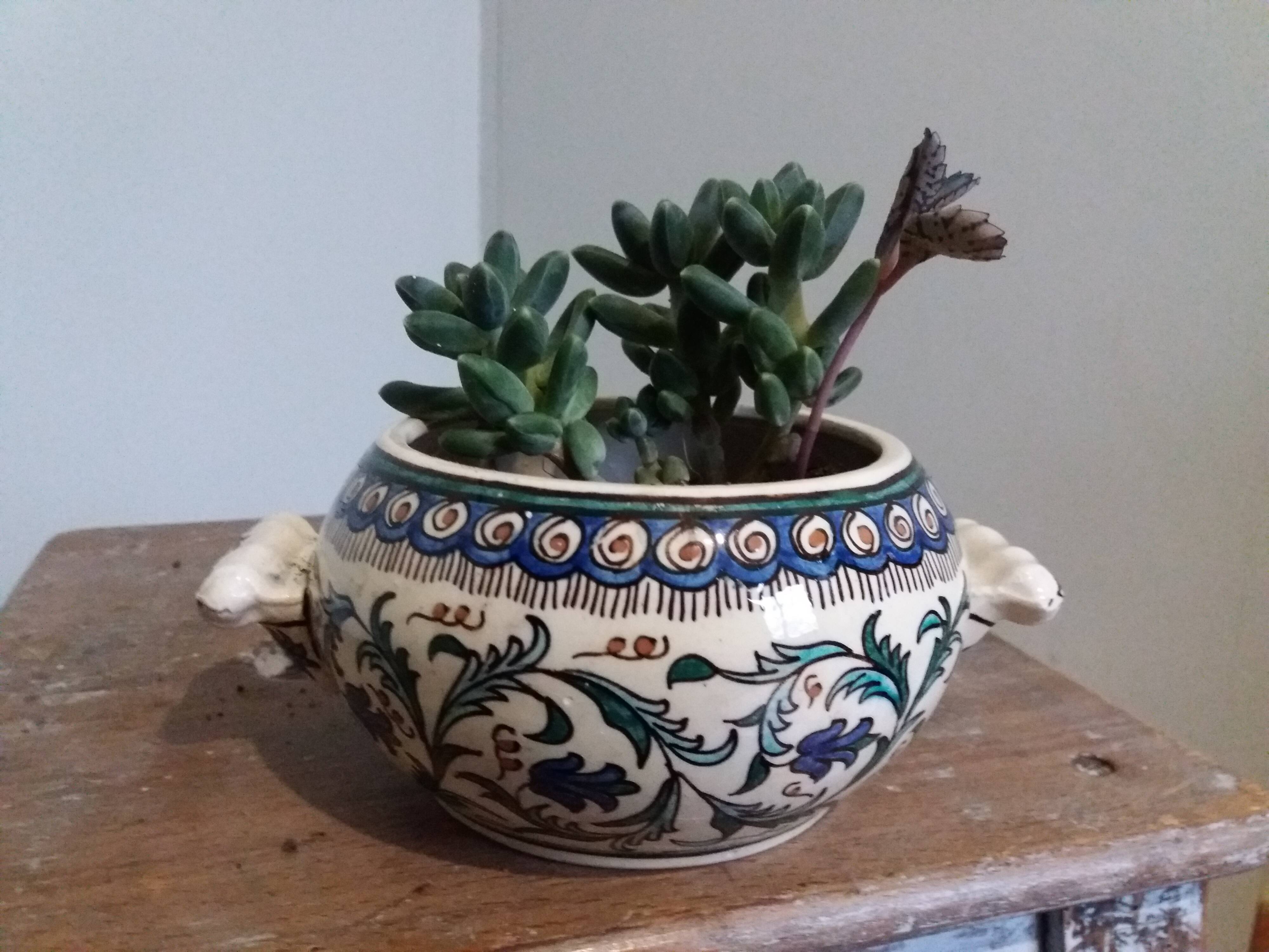 Hand painted Desvres style pot